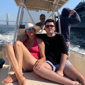 Meet your Posher, Toni marra